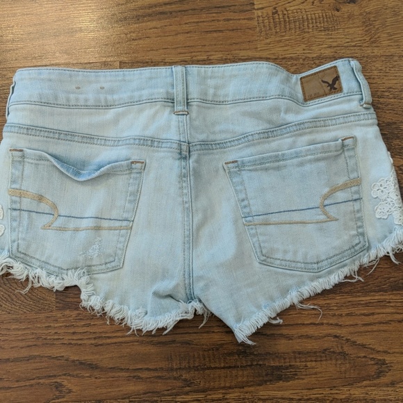 American Eagle Demin Shorts - Picture 2 of 2